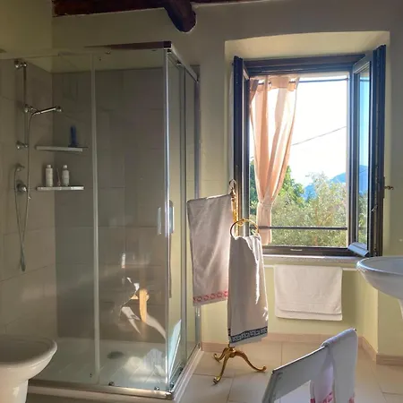 ベッド・アンド・ブレックファスト Casa Dei Fiori 3*